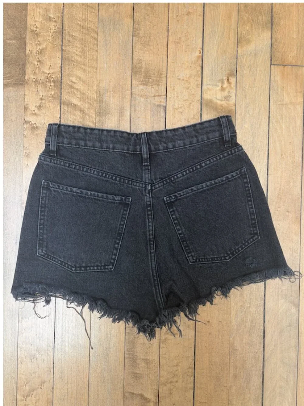 TRF High Rise Curved Shorts - Picture 4 of 4